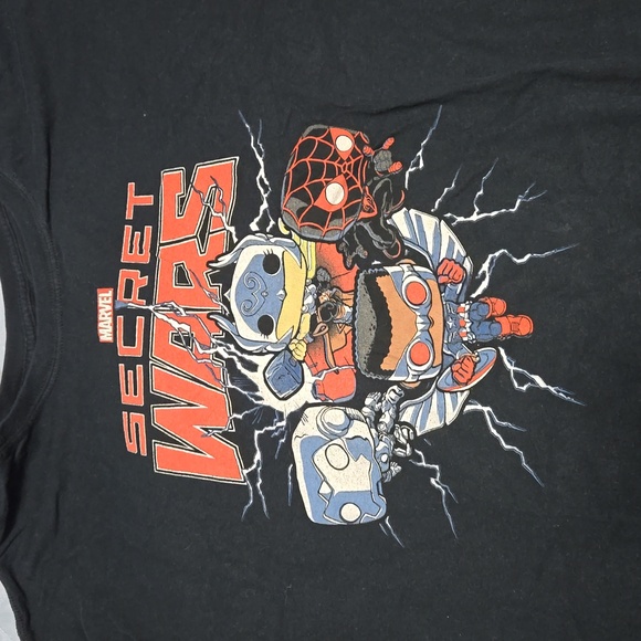 🤩(A) Marvel Secret Wars Graphic Tee - Picture 1 of 5